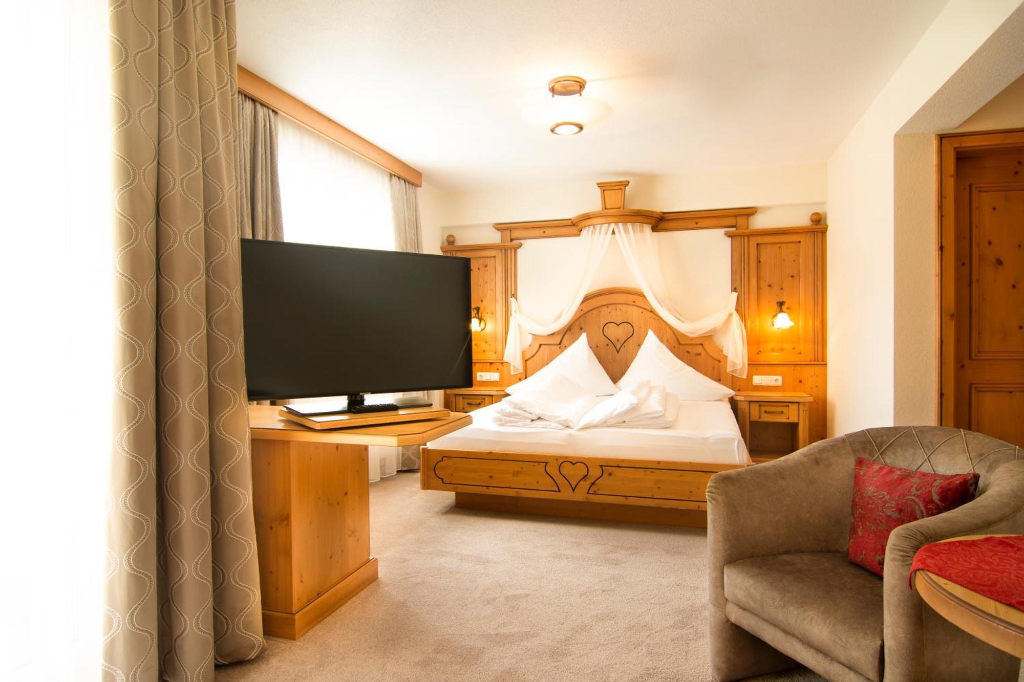 Hotel Ischgl 4*